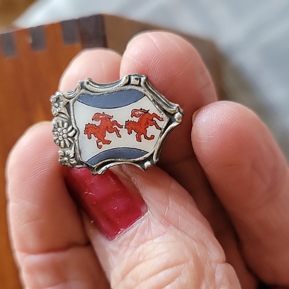 Vintage Small Collar Insignia Clip - Picture 4 of 4